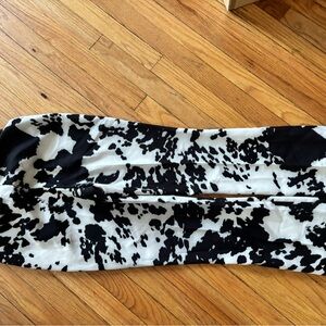Zara Monochrome Abstract Scarf